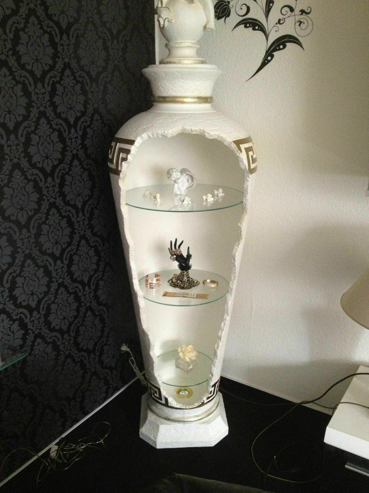 Barvitrine Vitrine im Barockstil Antik Mäander Beleuchtet Retro 155.cm